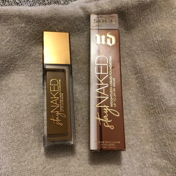 Urban Decay Stay Naked liquid foundation - Picture 3 of 3